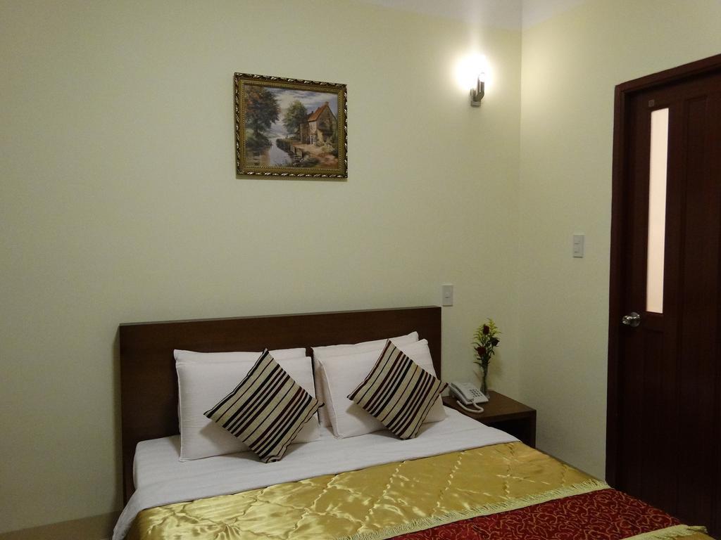 Hoa Vinh Hotel Хошимин Номер фото